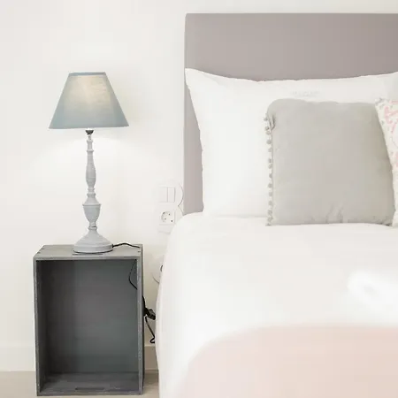 Apartment Cm Vintage *